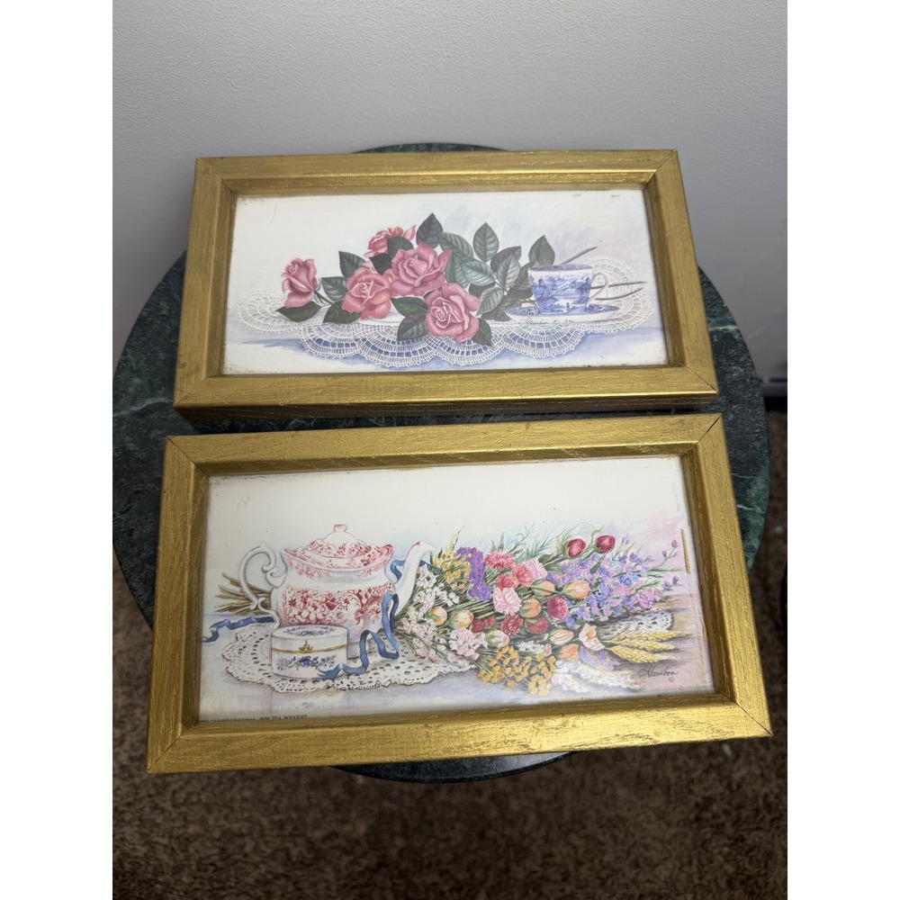 Set of 2 Gold framed chinoiserie & floral hanging prints 5x9in